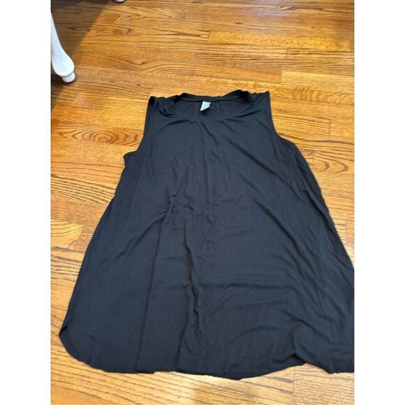 SPANX PERFECT LENGTH TANK, BLACK LaRGE - Picture 2 of 3